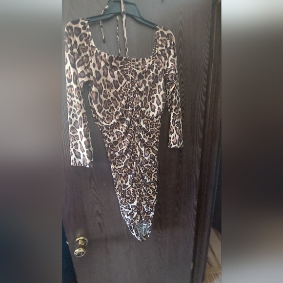 Clothes - Picture 7 of 13